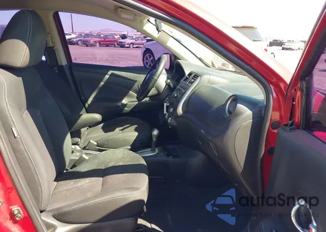 2014 Nissan Versa 1.6 Sv z USA, uszkodzony, nr VIN 3N1CN7AP3EL870888